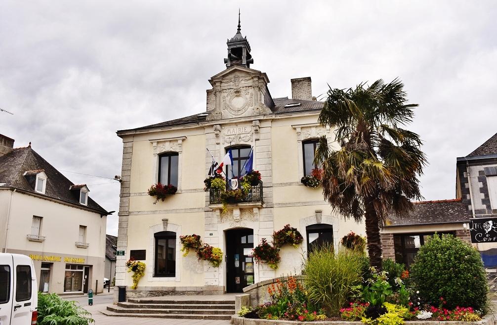 Pipriac Mairie