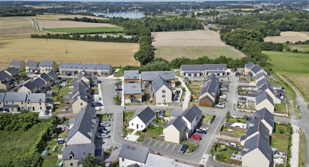 Vue drone saint jouan - maisons Isatis