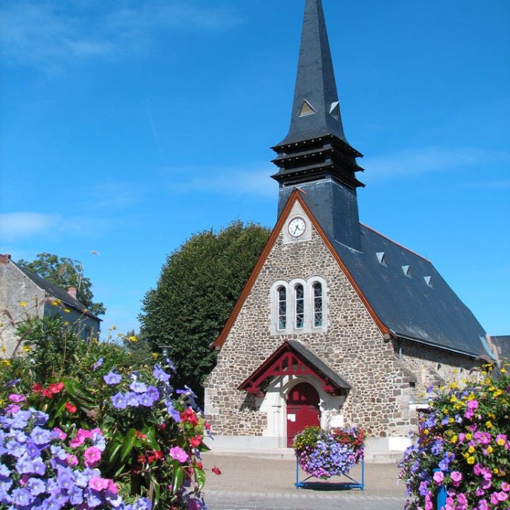 Église La Chapelle Saint Aubin - Acanthe terrain
