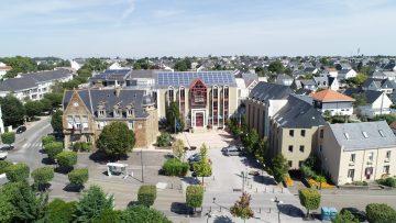 Hotel De Ville Saint Herblain