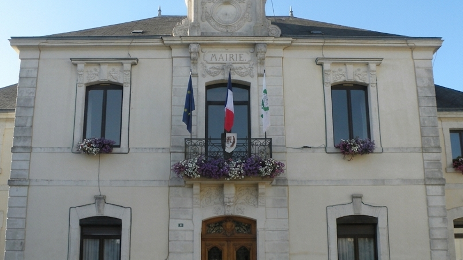 Vivre A Pipriac Mairie